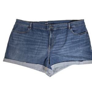 Old Navy Mid-Rise Jean Shorts Size 24